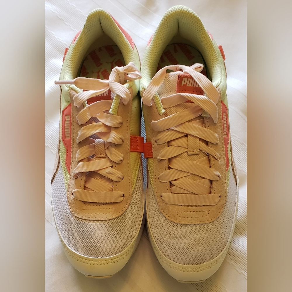 Women's Puma Future Rider Shoes Women’s 9 Color Pistachio/White Sku# 387694-01